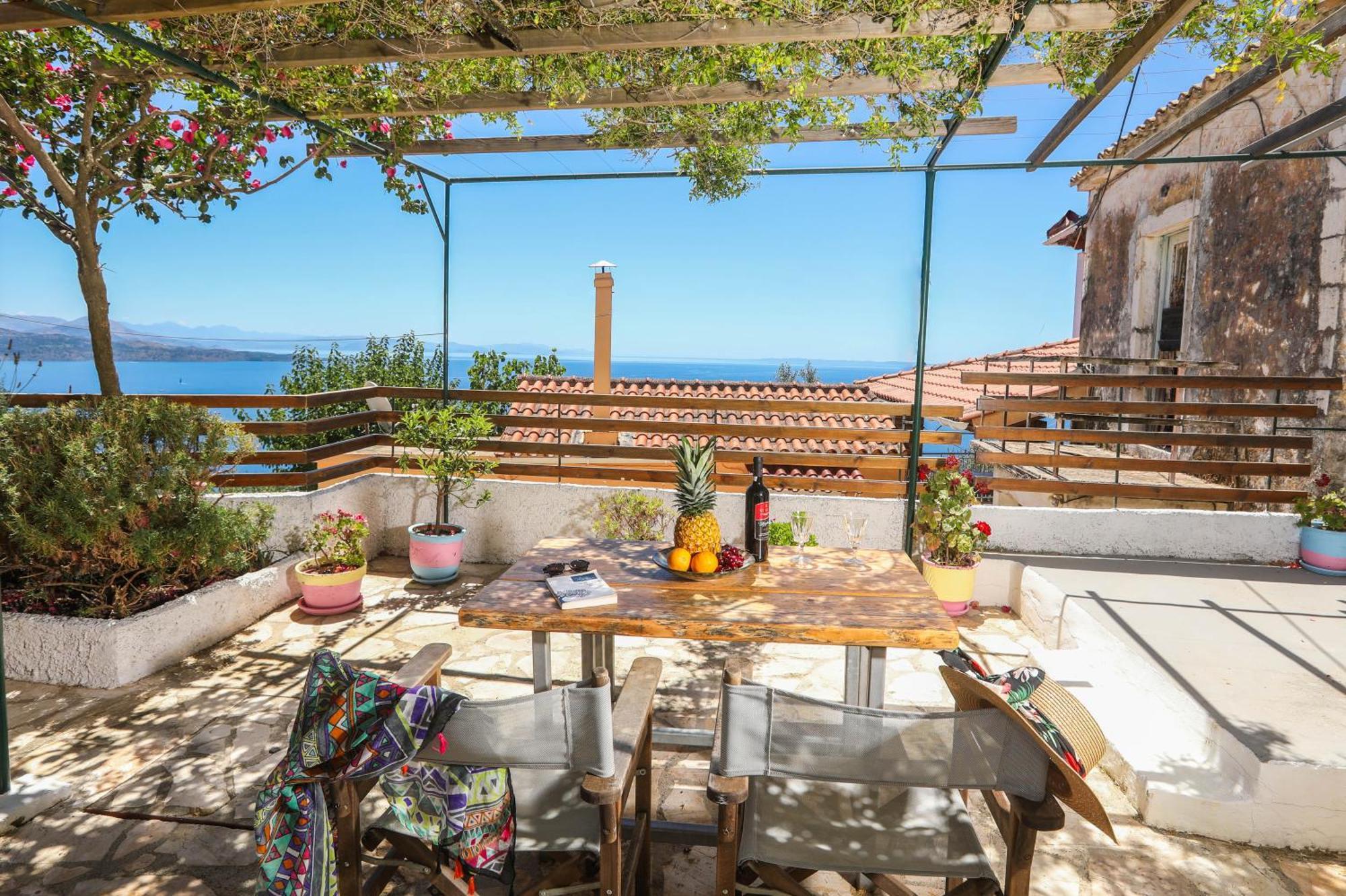 Joannas Sea-view Stone House Apartment *